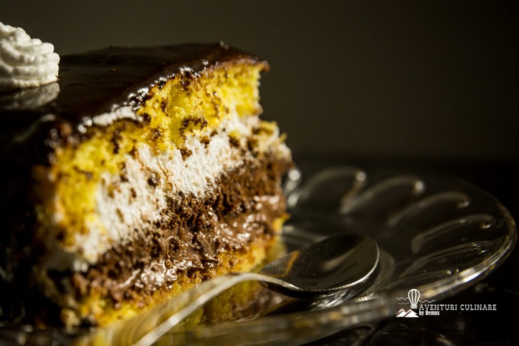 Tort Krantz tort gustor cu crema de ciocolata frisca si nuca