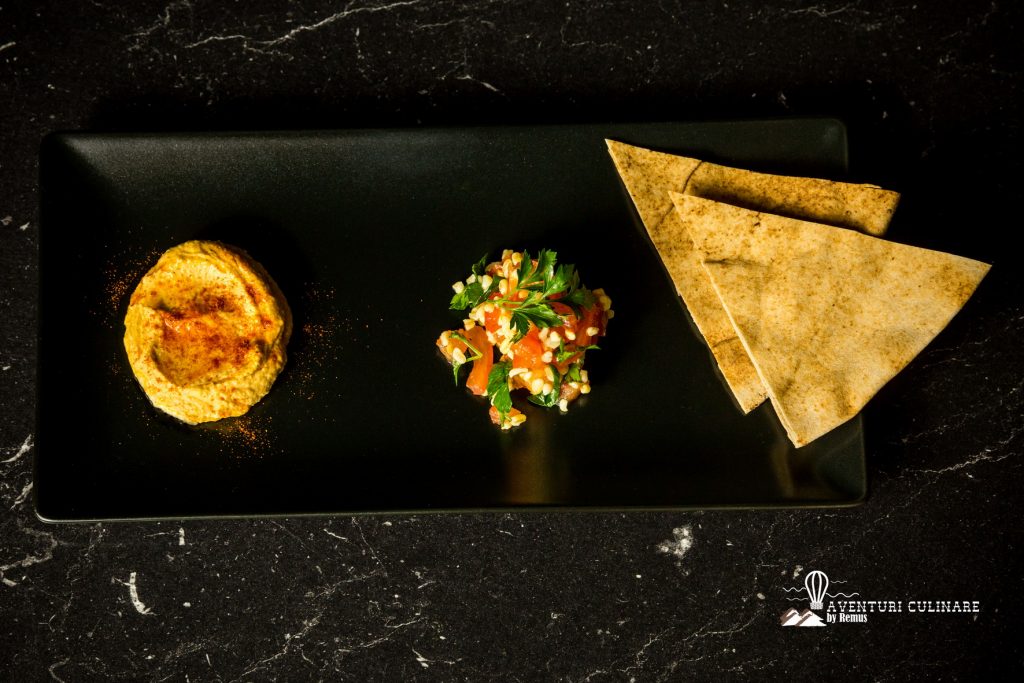 Humus de casă - sugestie de prezentare