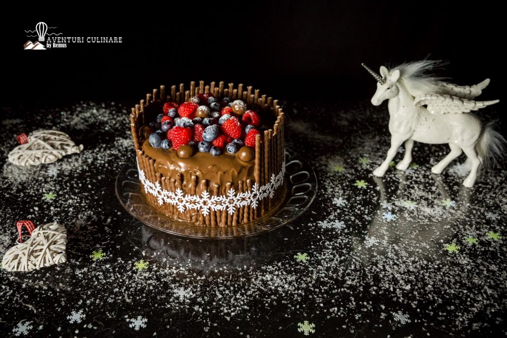 tort cu cremă de ciocolată